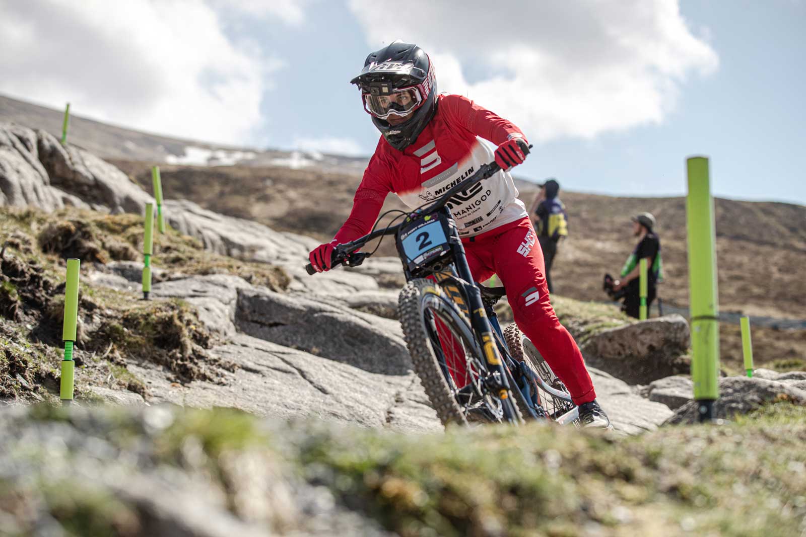 Laïs Bonnaure riding